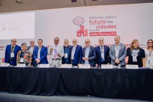 cicero-lucena-encerra-encontro-geral-da-frente-nacional-de-prefeitos-em-joao-pessoa