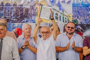 cicero-lucena-autoriza-reestruturacao-de-escola-e-chega-a-60-ordens-de-servico-em-unidades-da-rede-municipal