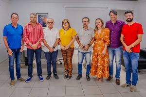 cicero-lucena-garante-pagamento-do-piso-da-enfermagem-e-convida-sindicato-para-acompanhar-todos-os-detalhes