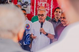 cicero-lucena-assina-ordem-de-servico-para-pavimentacao-de-15-ruas-em-mangabeira