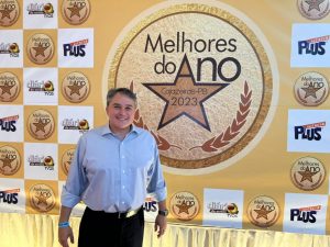 “a-paraiba-elegeu-um-senador-com-dna-sertanejo”,-diz-efraim-em-premiacao-como-o-maior-benfeitor-do-sertao