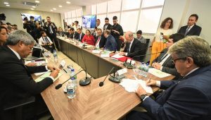 consorcio-nordeste-e-banco-mundial-firmam-parcerias-nas-areas-de-energias-renovaveis,-tecnologia,-meio-ambiente-e-infraestrutura-hidrica