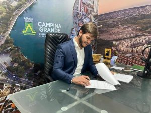 bruno-inova-e-vai-trocar-parte-da-frota-de-carros-da-prefeitura-de-campina-por-motoristas-de-aplicativos;-pmcg-vai-criar-plataforma-propria