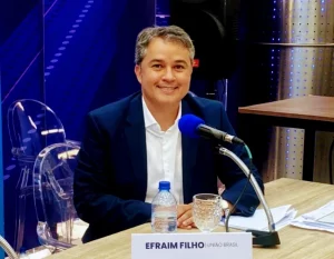 efraim-filho-afirma-que-ira-apoiar-hugo-motta-e-veneziano-vital-na-disputa-pelo-senado-em-2026