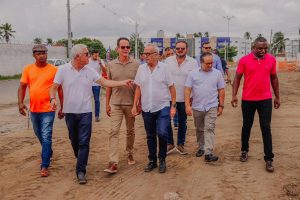 cicero-inspeciona-obras-do-projeto-orla-sul-e-projeta-impacto-para-mobilidade-urbana-e-fortalecimento-do-turismo-da-capital