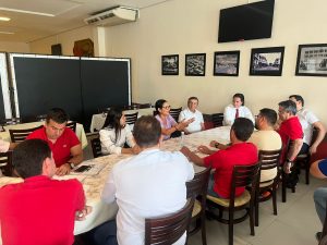 veneziano-confirma-candidaturas-a-prefeito-e-a-vice-prefeito-pelo-mdb-em-umbuzeiro:-“demonstracao-de-confianca”