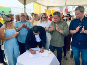 ao-lado-do-senador-efraim,-george-morais-e-celinha-dias,-chico-nazario-celebra-62-anos-de-caapora-com-entrega-de-maquinas-e-novos-investimentos